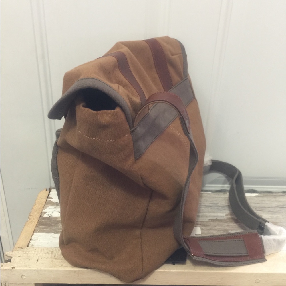 NWT Mona B Crossbody Backpack - Picture 5 of 6